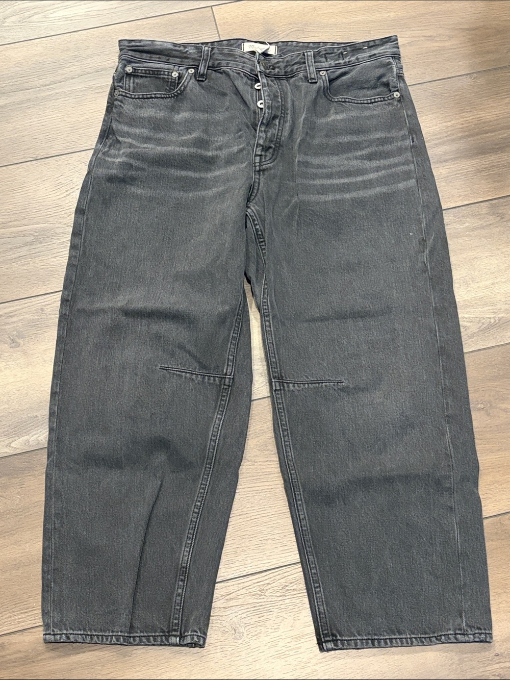 Madewell Darted Barrel Leg Relaxed Black Washed Jeans